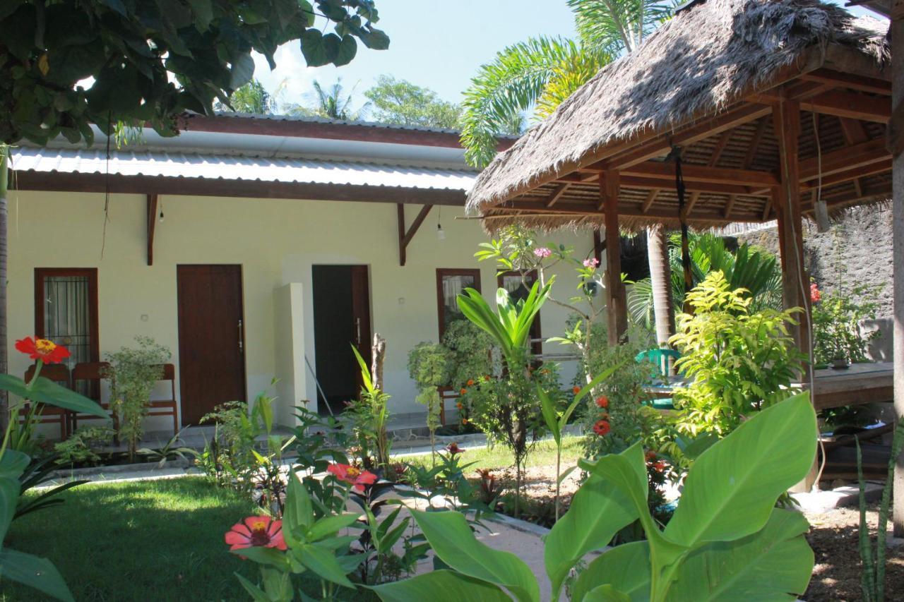 Herry Homestay Kuta  ภายนอก รูปภาพ