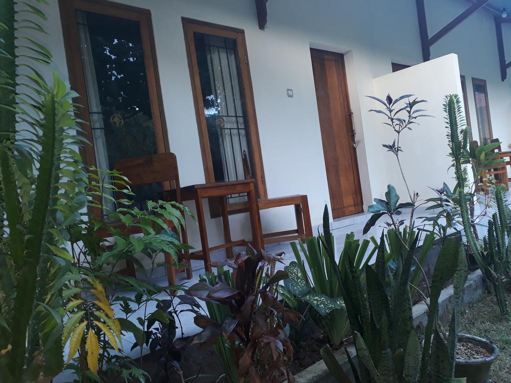 Herry Homestay Kuta  ภายนอก รูปภาพ